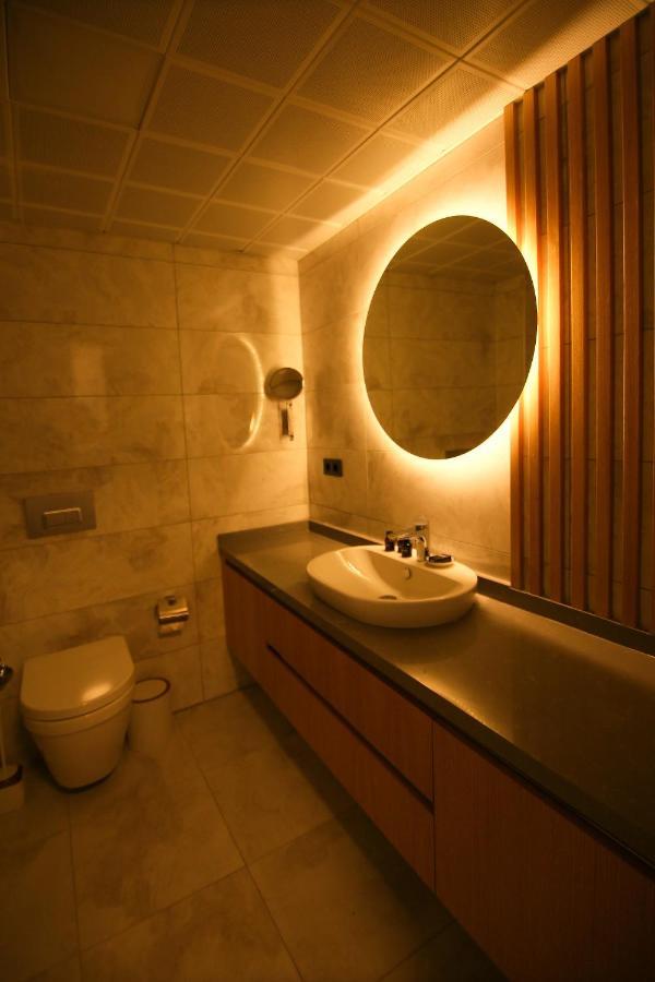 Krem Marin Otel Cesme Exterior photo